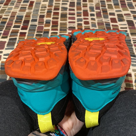 New Balance Fresh Foam Hierro Trail size 7 - Picture 9 of 10